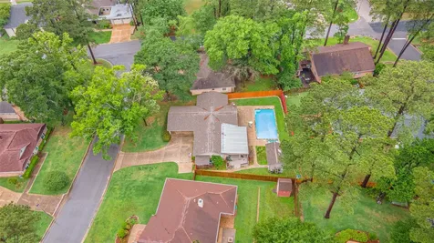 412 Burning Tree Drive Huntsville TX 77340