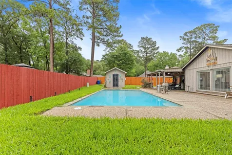 412 Burning Tree Drive Huntsville TX 77340