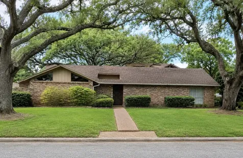 2721 Oak Drive Bay City TX 77414