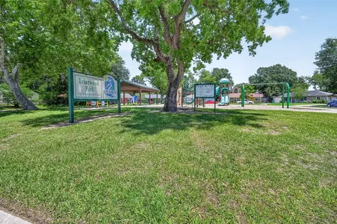 602 Parkway Street Baytown TX 77520