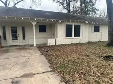 10546 Royal Oaks Drive Houston TX 77016