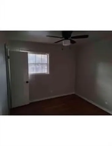 10546 Royal Oaks Drive Houston TX 77016