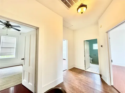 1307 Ball Galveston TX 77550