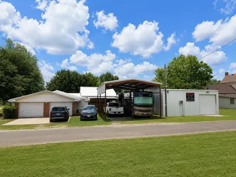 416 W Division Street Jewett TX 75846