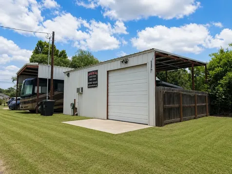 416 W Division Street Jewett TX 75846