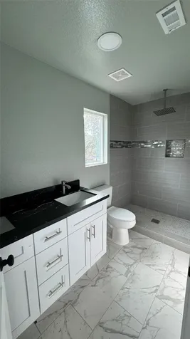 121 S 10th Street B Conroe TX 77301