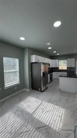 121 S 10th Street B Conroe TX 77301