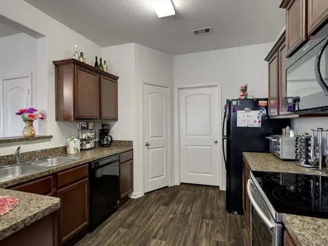952 Lake View Circle W Brookshire TX 77423