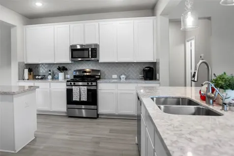 8423 Moonlight Bay Circle Baytown TX 77523