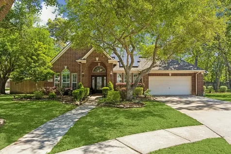 803 Woodcrest Drive Friendswood TX 77546