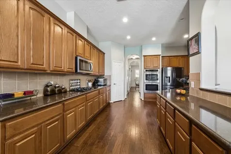 803 Woodcrest Drive Friendswood TX 77546