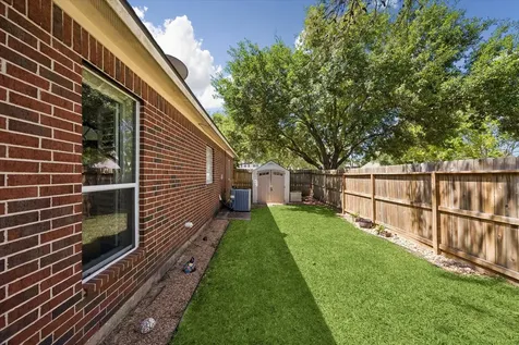 803 Woodcrest Drive Friendswood TX 77546