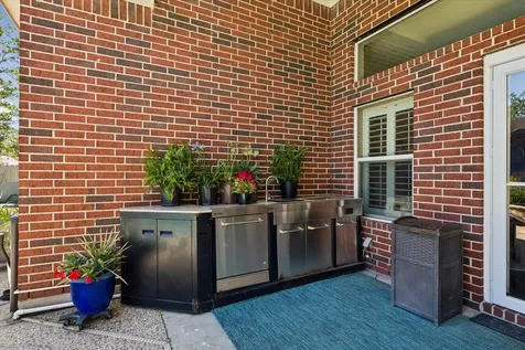 803 Woodcrest Drive Friendswood TX 77546