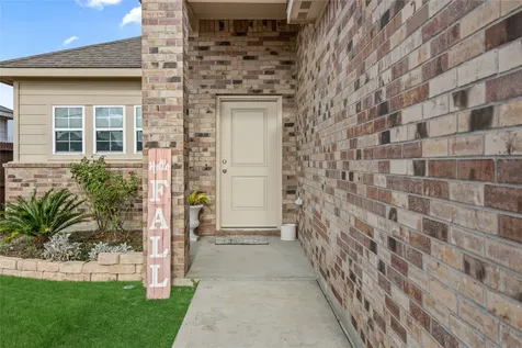 305 Road 5102j Cleveland TX 77327