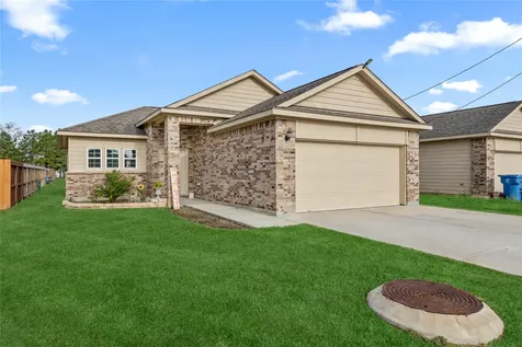 305 Road 5102j Cleveland TX 77327