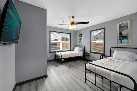 4406 Edison Street Houston TX 77009