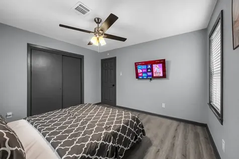 4406 Edison Street Houston TX 77009