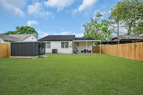4406 Edison Street Houston TX 77009