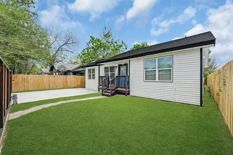 4406 Edison Street Houston TX 77009