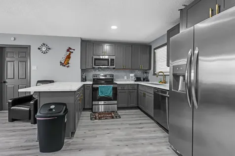 4406 Edison Street Houston TX 77009