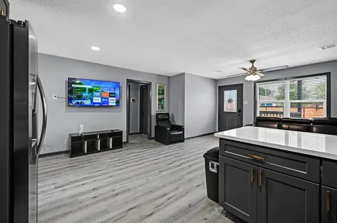 4406 Edison Street Houston TX 77009