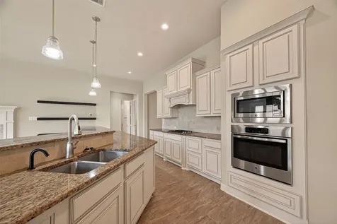 5423 Mason Mountain Lane Houston TX 77059