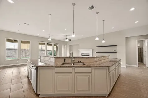 5423 Mason Mountain Lane Houston TX 77059