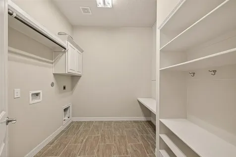 5423 Mason Mountain Lane Houston TX 77059