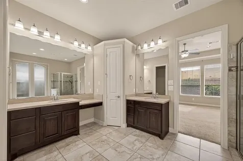 5423 Mason Mountain Lane Houston TX 77059
