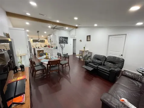 1422 Bland Street Houston TX 77091