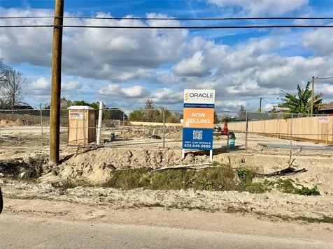 1422 Bland Street Houston TX 77091