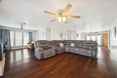 15 S Curlew Street La Marque TX 77568