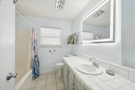 15 S Curlew Street La Marque TX 77568