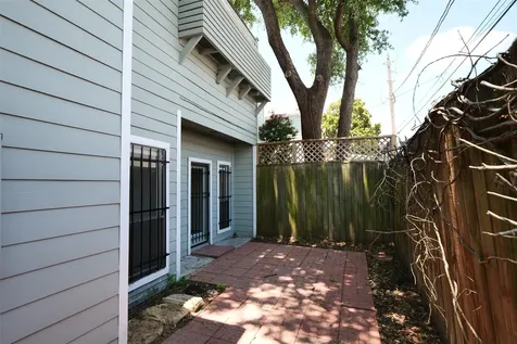 9526 Val Verde Street Houston TX 77063