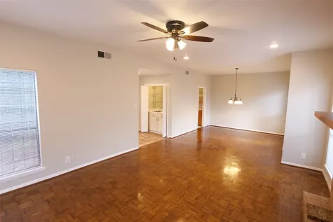 9526 Val Verde Street Houston TX 77063
