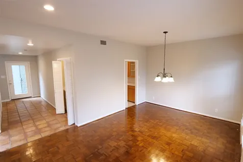 9526 Val Verde Street Houston TX 77063