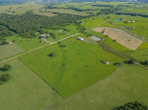 811 County Road 164 Boling TX 77420