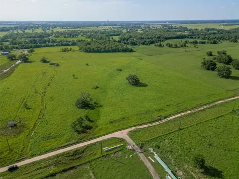 811 County Road 164 Boling TX 77420