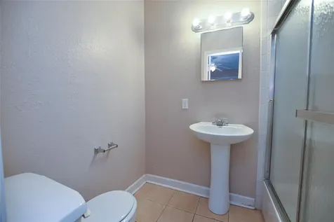 2003 Mcclendon Street 4 Houston TX 77030