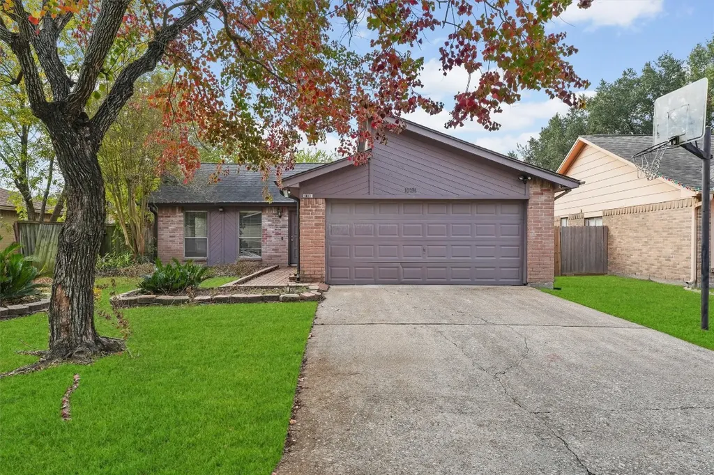 10031 Spotted Horse Drive Houston TX 77064