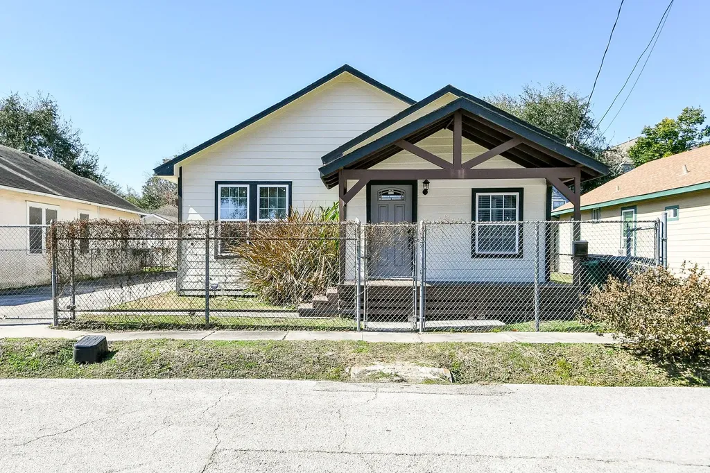 2119 Carter Street Houston TX 77008