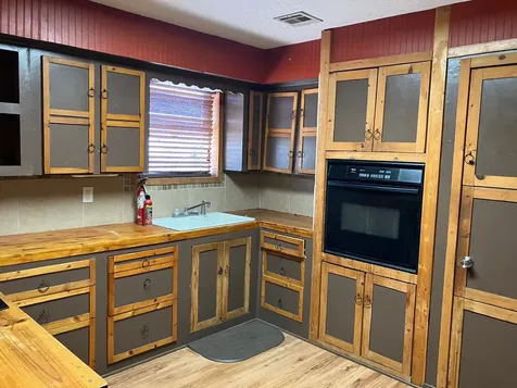 399 Pecan Street Lolita TX 77971