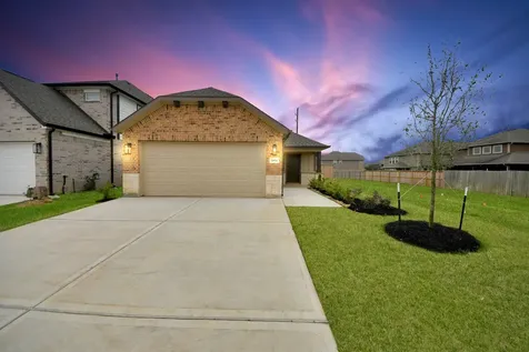 18546 Athena Flower Drive Fresno TX 77545
