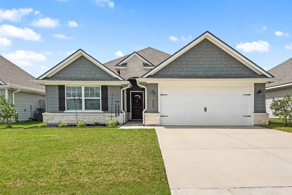 3417 Calmar Court Bryan TX 77808