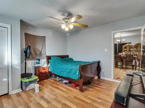 4323 Avenue R 1/2 Galveston TX 77550