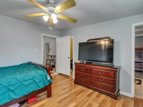 4323 Avenue R 1/2 Galveston TX 77550
