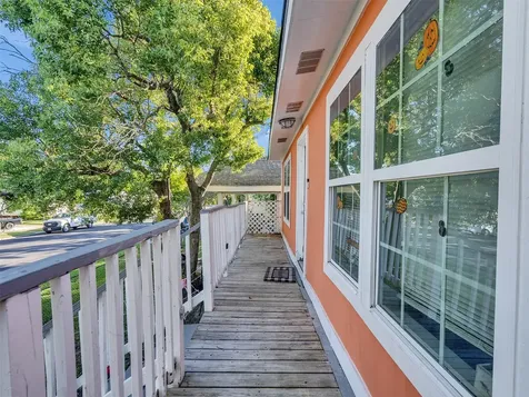 4323 Avenue R 1/2 Galveston TX 77550