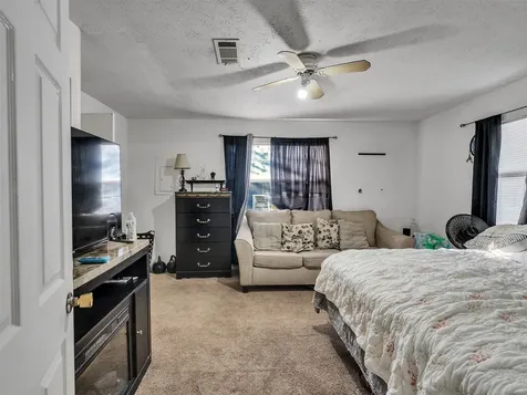 4323 Avenue R 1/2 Galveston TX 77550