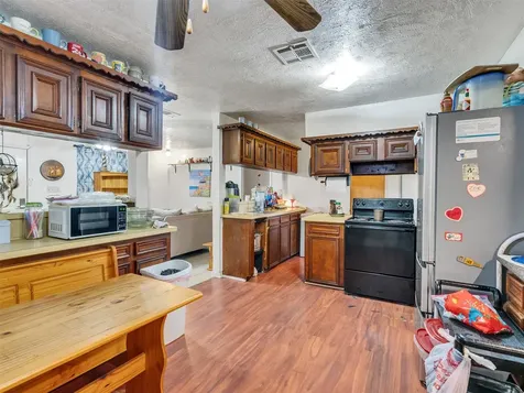 4323 Avenue R 1/2 Galveston TX 77550