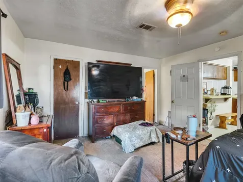 4323 Avenue R 1/2 Galveston TX 77550